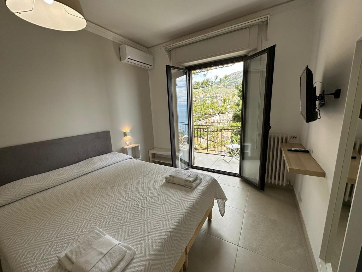 Mira Taormina Rooms 外观 照片
