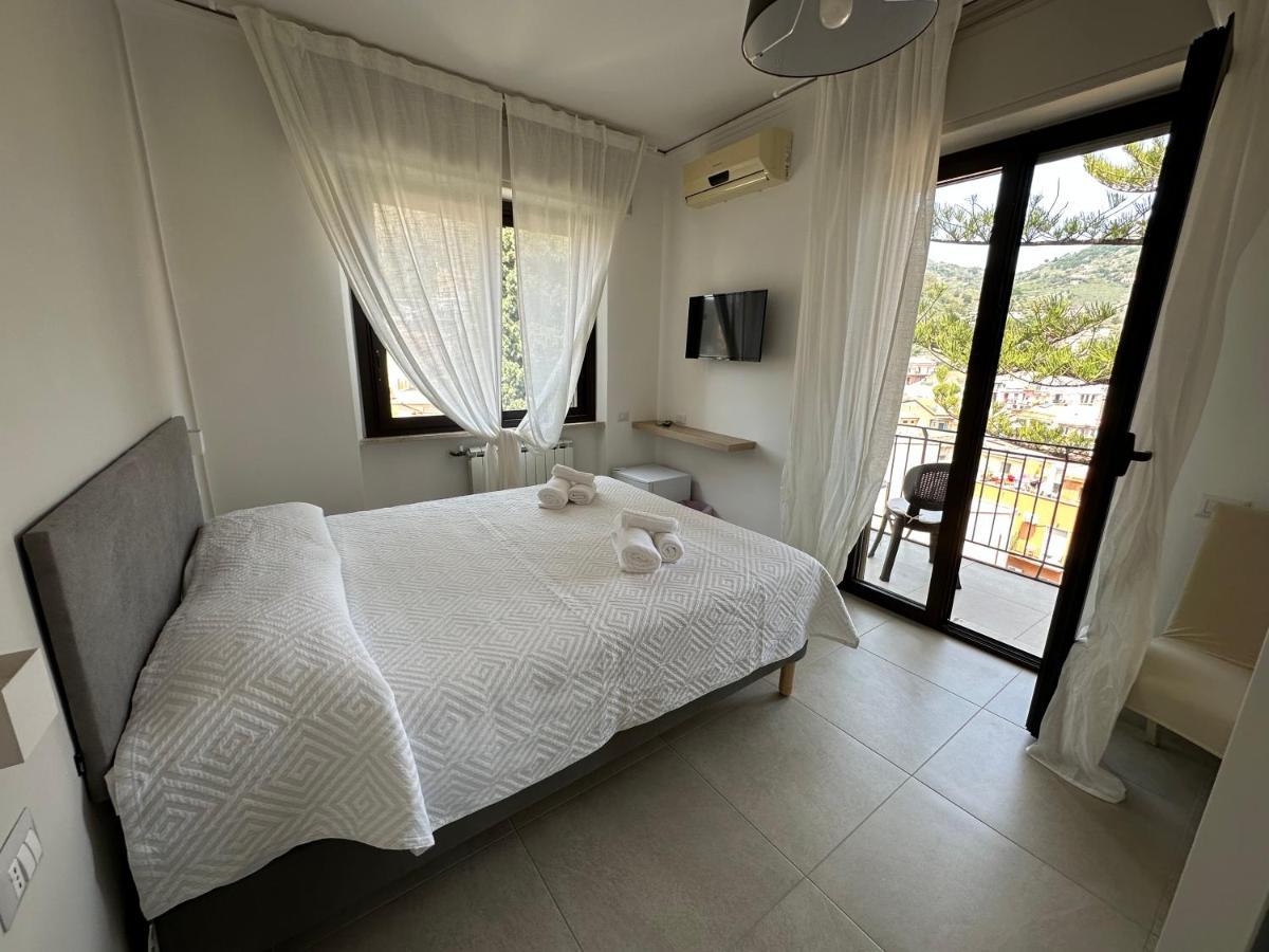 Mira Taormina Rooms 外观 照片