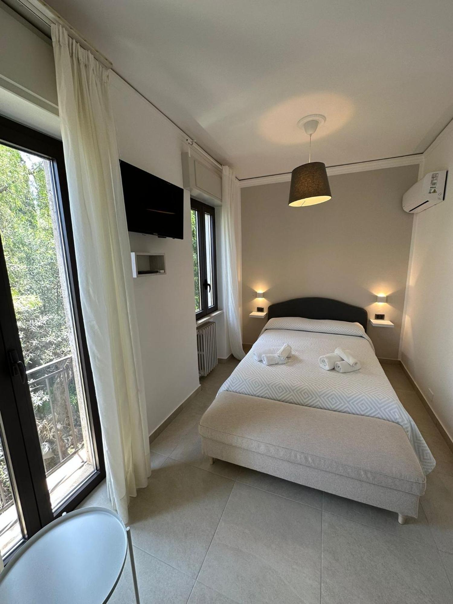 Mira Taormina Rooms 外观 照片